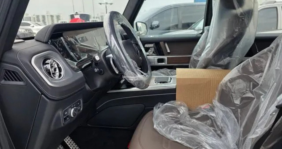 Mercedes-Benz G-Class 