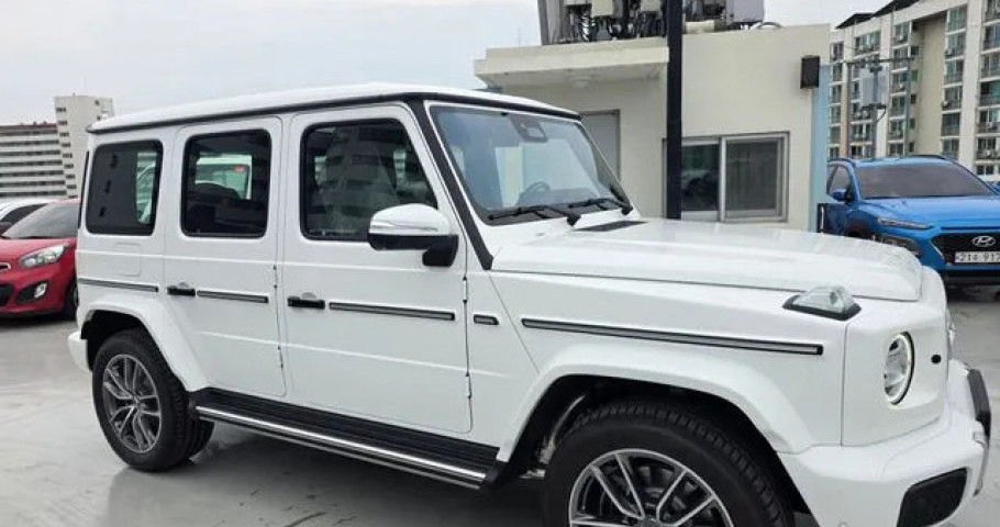 Mercedes-Benz G-Class 