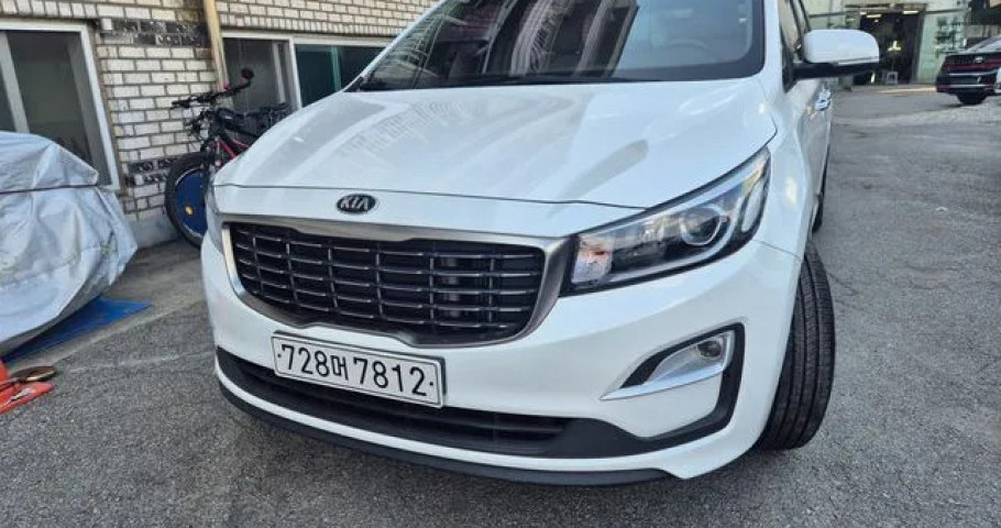 Kia Carnival 