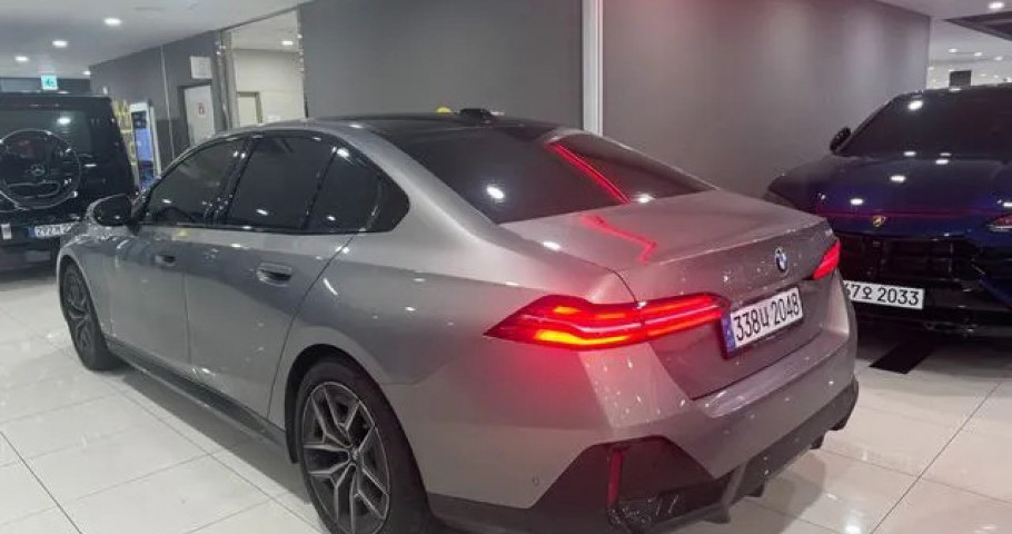 Bmw 5-Series 