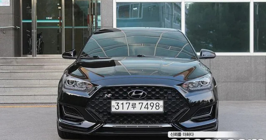 Hyundai Veloster 