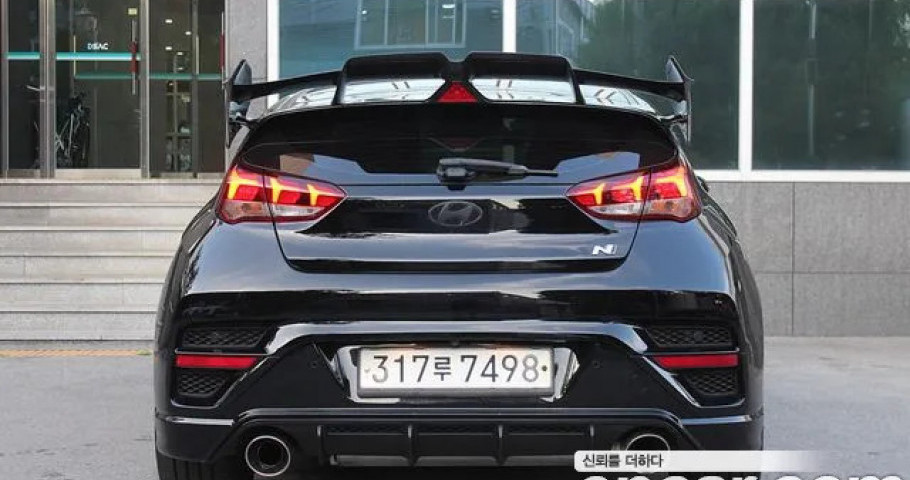 Hyundai Veloster 