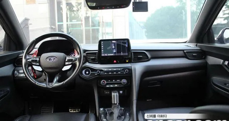 Hyundai Veloster 