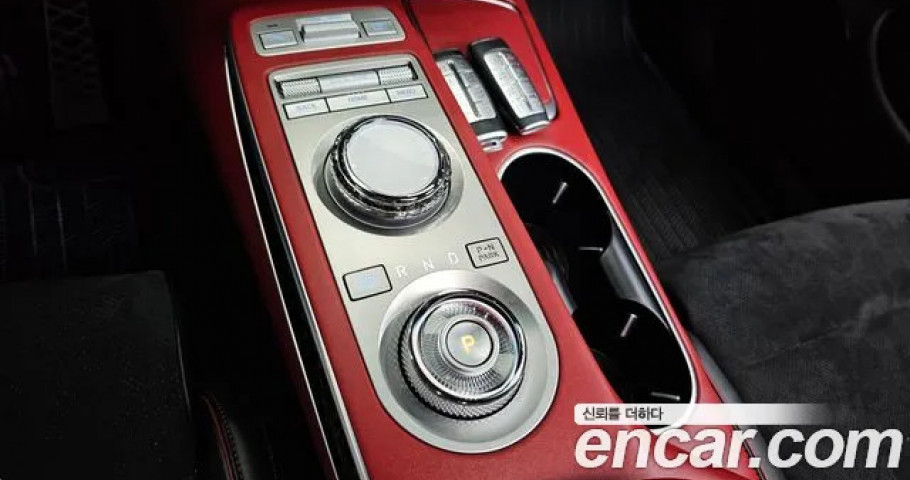 Genesis Gv70 