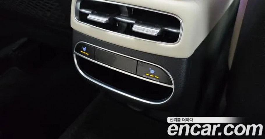 Genesis Gv70 