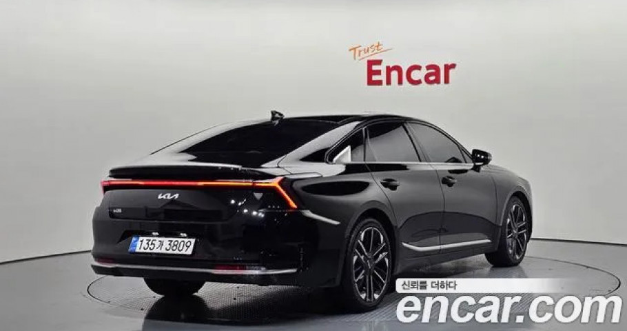 Kia K8 