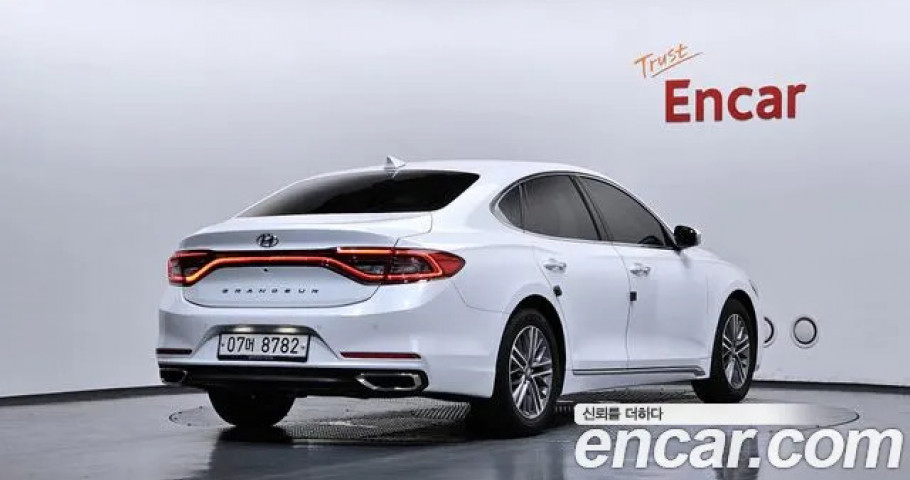 Hyundai Grandeur 