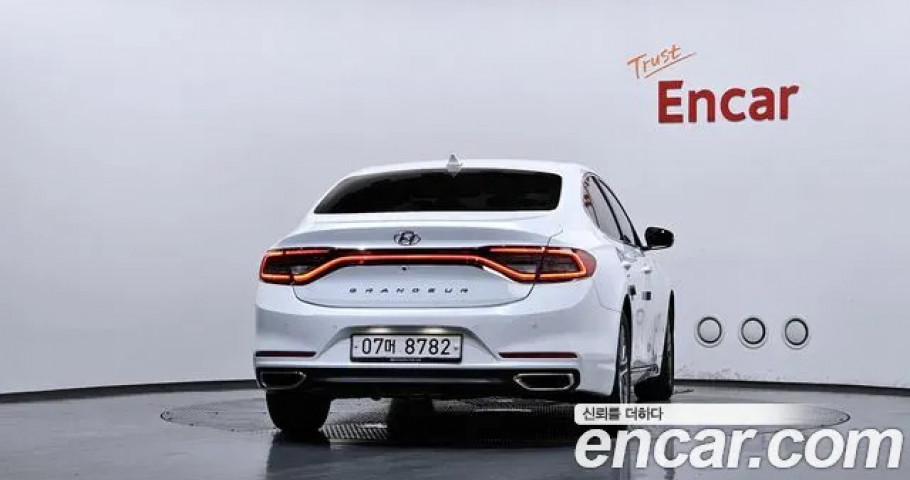 Hyundai Grandeur 