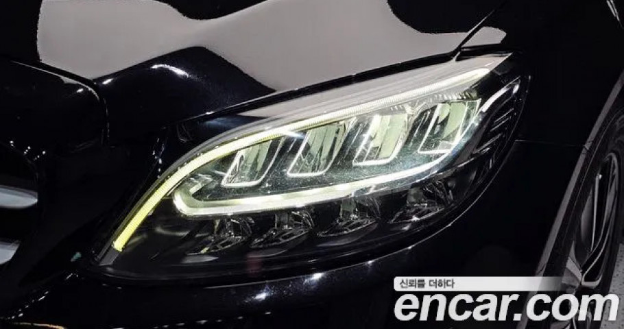 Mercedes-Benz C-Class 