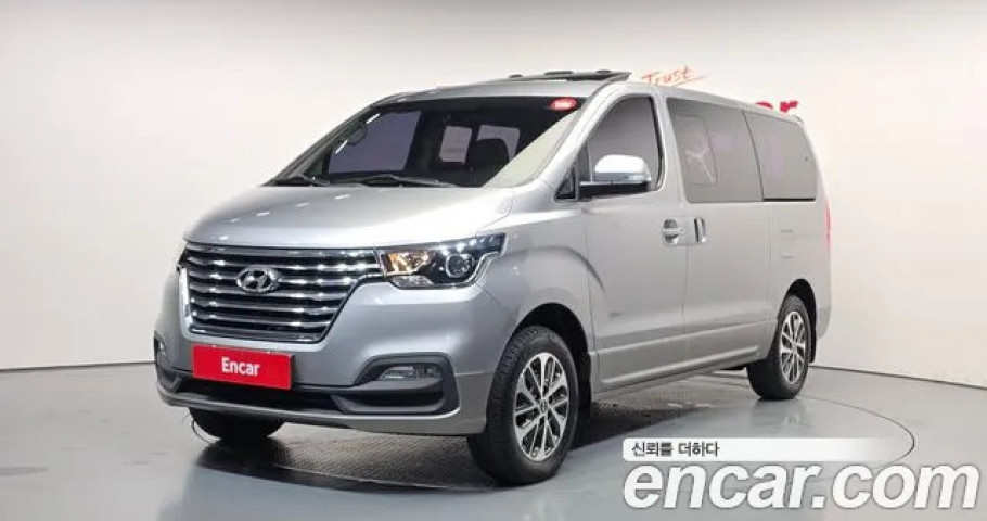 Hyundai Starex 