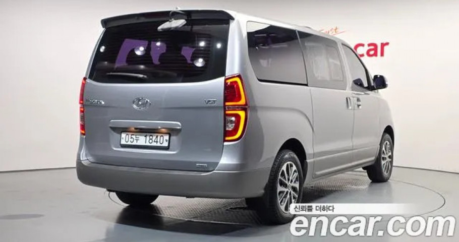 Hyundai Starex 