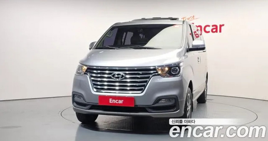 Hyundai Starex 