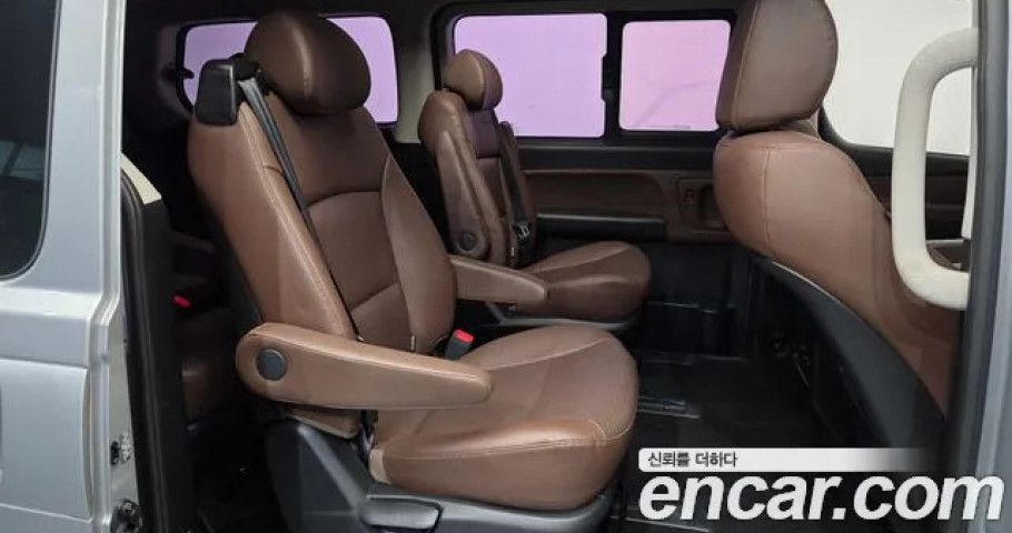 Hyundai Starex 