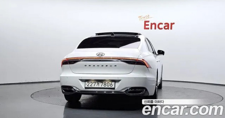 Hyundai Grandeur 
