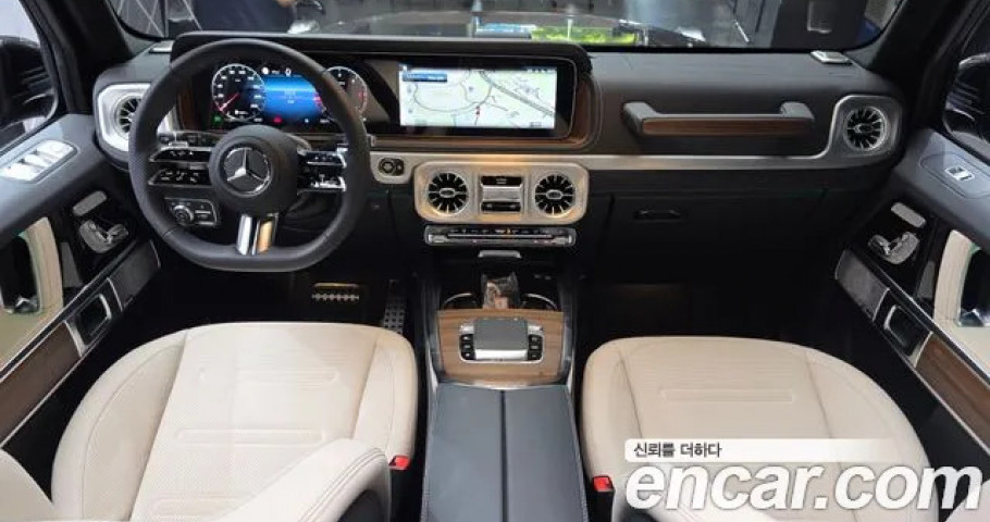 Mercedes-Benz G-Class 