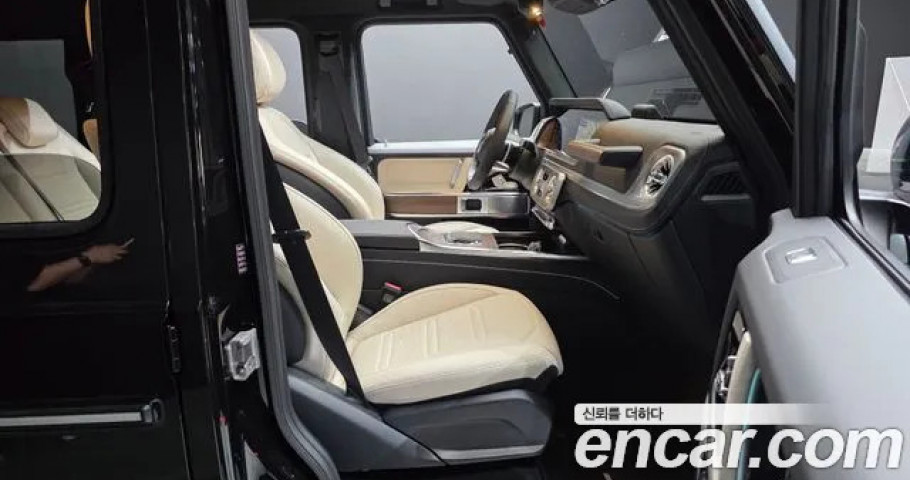 Mercedes-Benz G-Class 