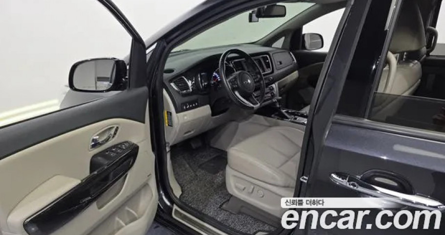 Kia Carnival 