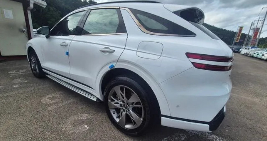 Genesis Gv70 