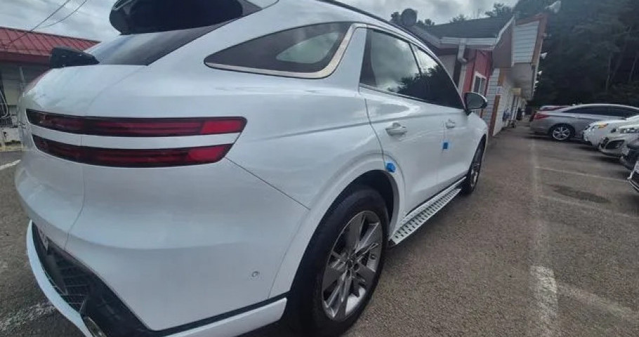 Genesis Gv70 