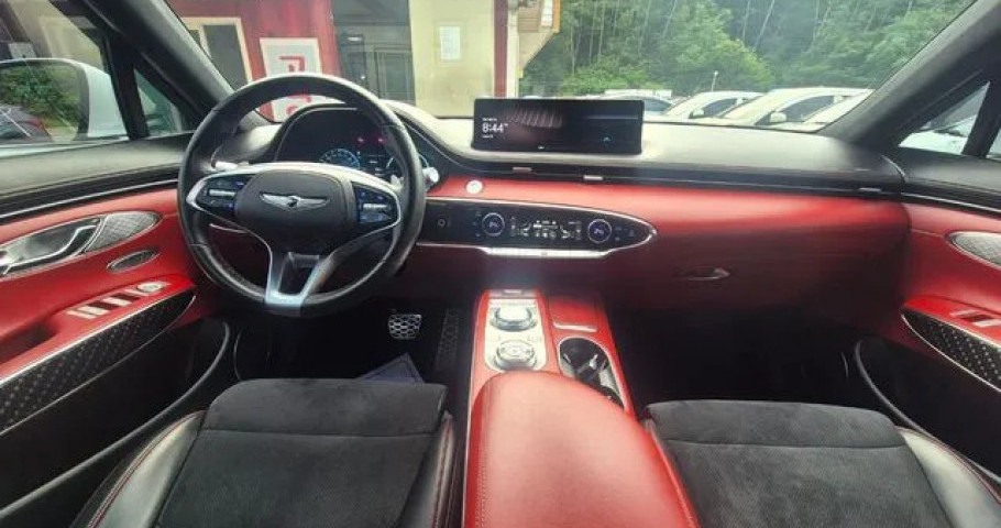 Genesis Gv70 