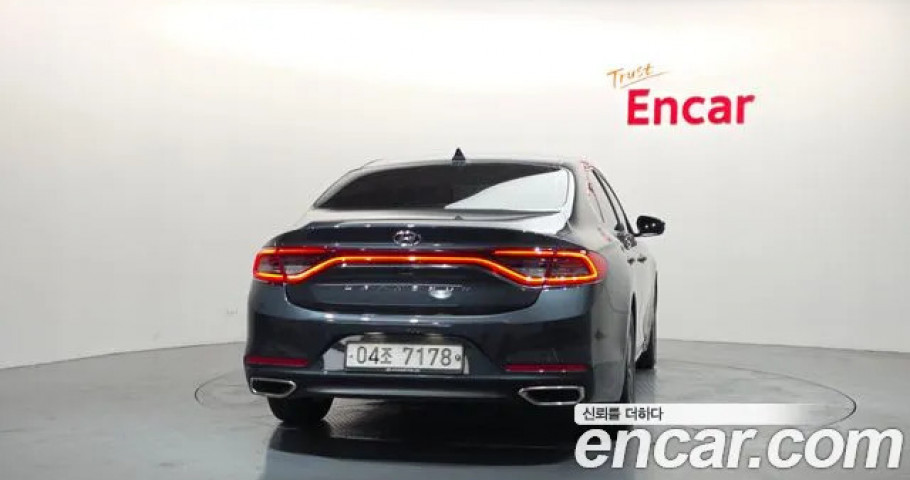 Hyundai Grandeur 