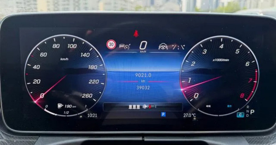 Mercedes-Benz C-Class 