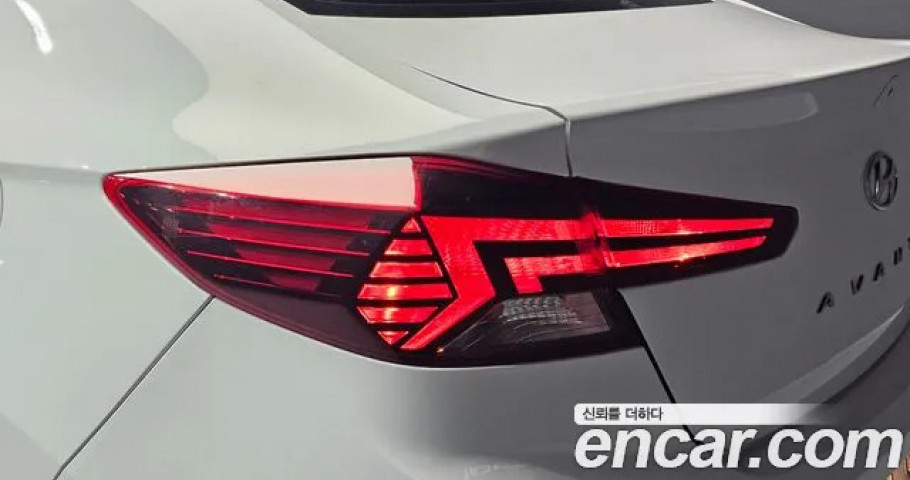 Hyundai Avante (Elantra) 