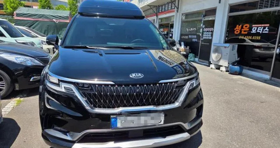 Kia Carnival 