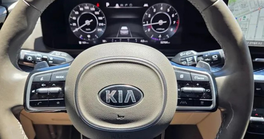Kia Carnival 