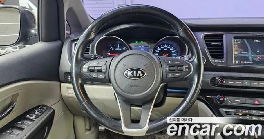 Kia Carnival 