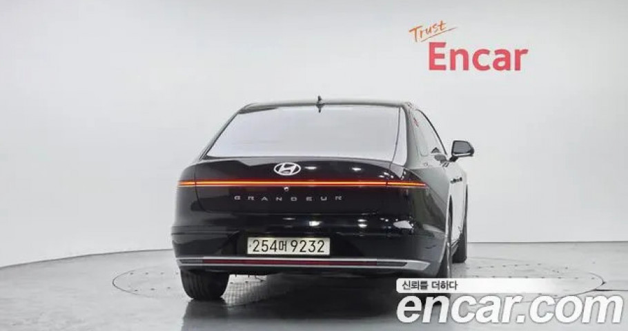 Hyundai Grandeur 