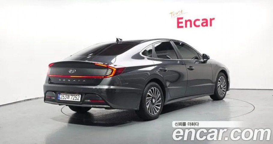 Hyundai Sonata 
