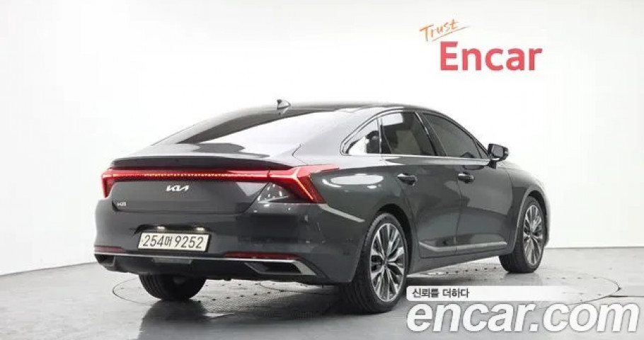 Kia K8 