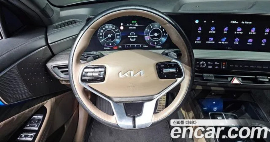 Kia K8 