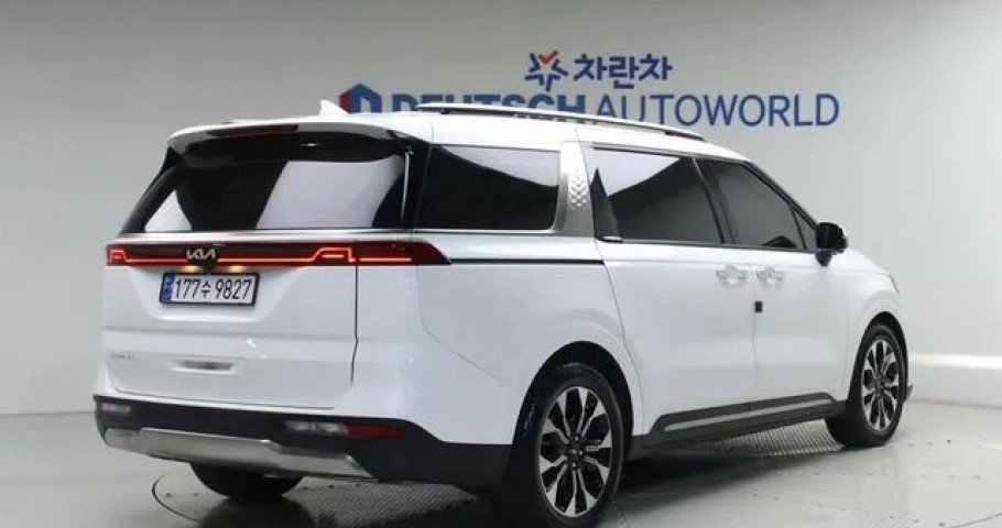 Kia Carnival 