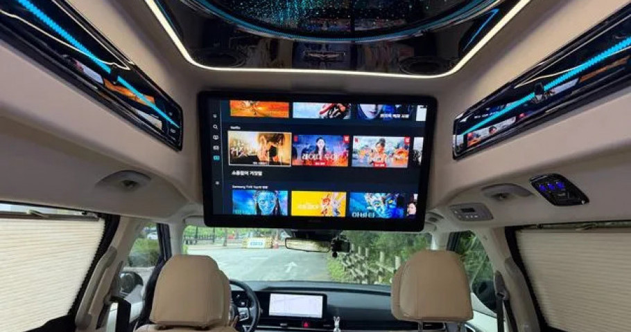 Kia Carnival 