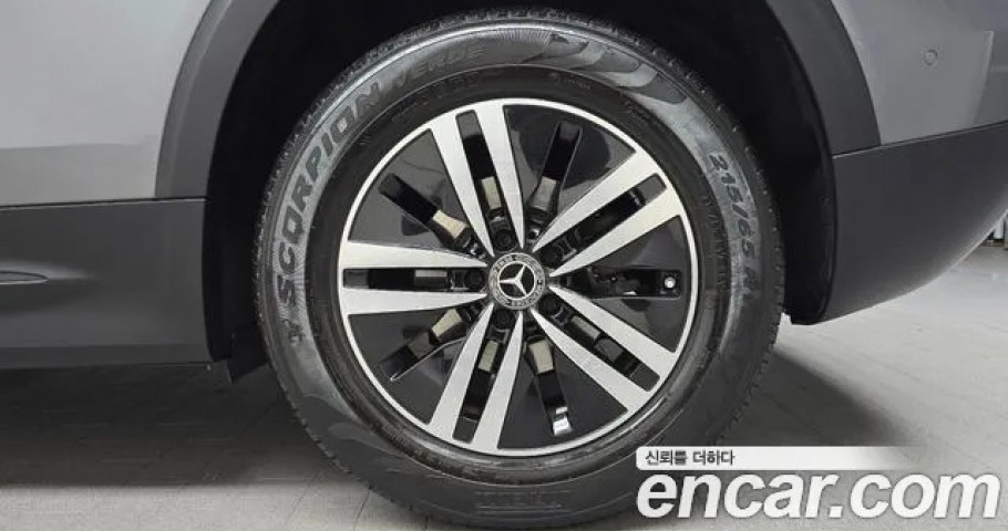 Mercedes-Benz Glb-Class 