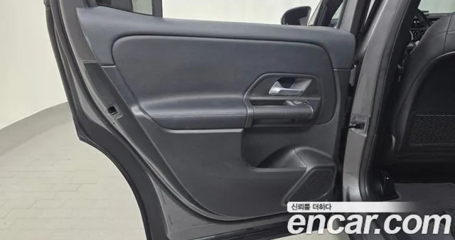 Mercedes-Benz Glb-Class 