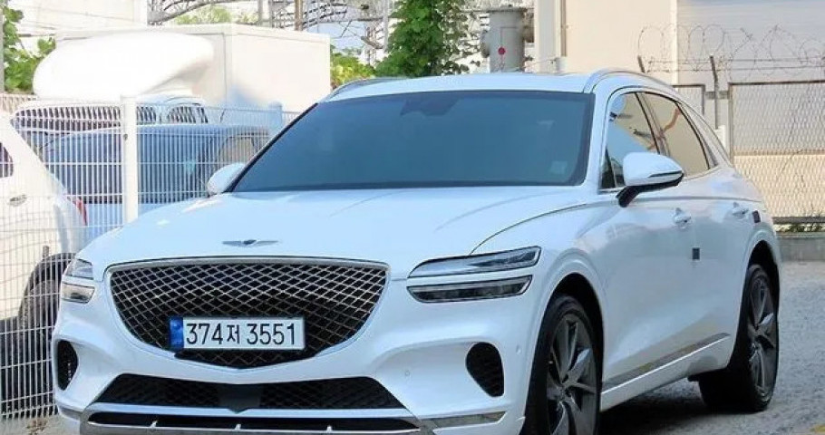 Genesis Gv70 