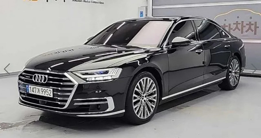 Audi A8 