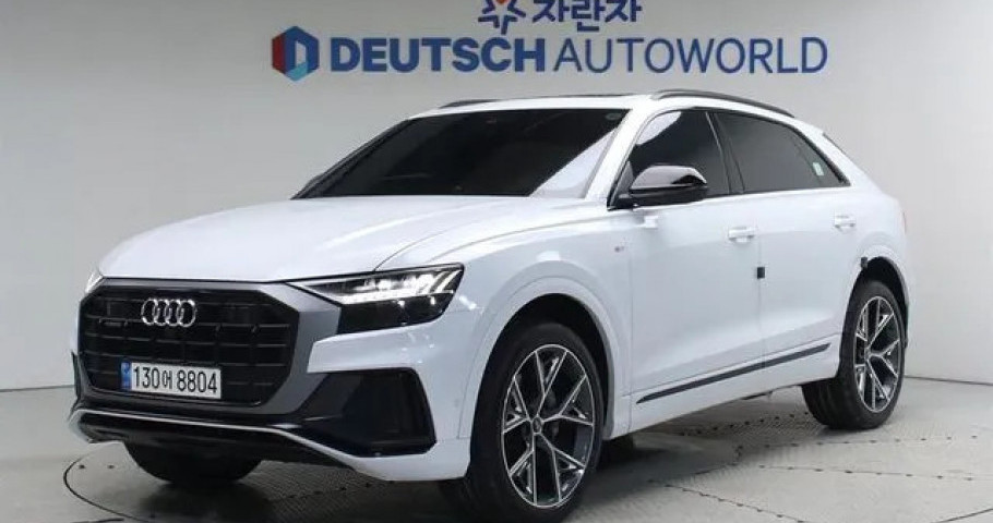 Audi Q8 