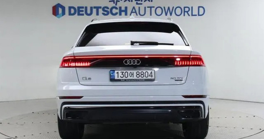 Audi Q8 