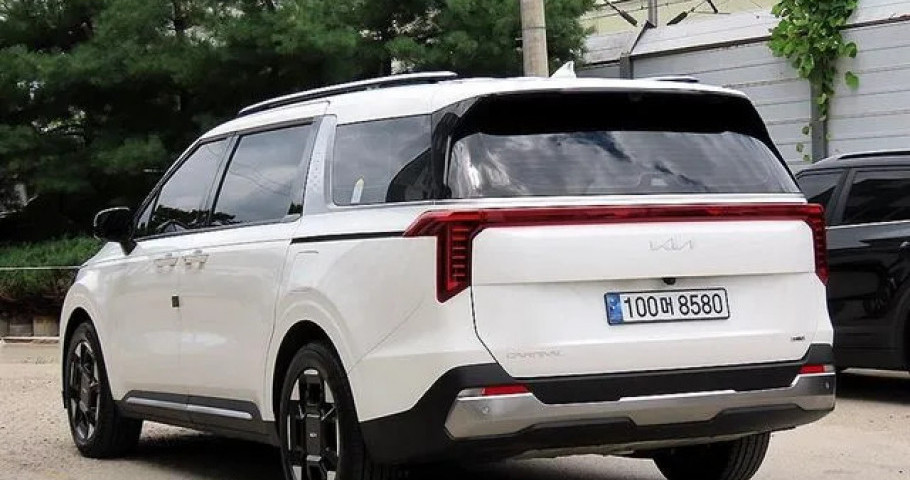 Kia Carnival 