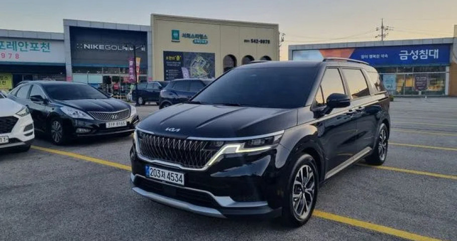 Kia Carnival 
