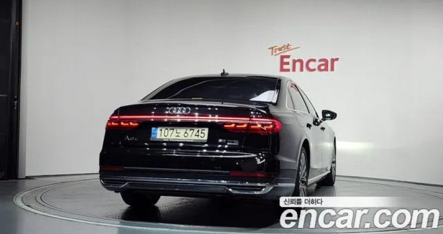 Audi A8 