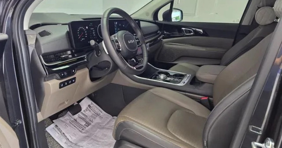 Kia Carnival 