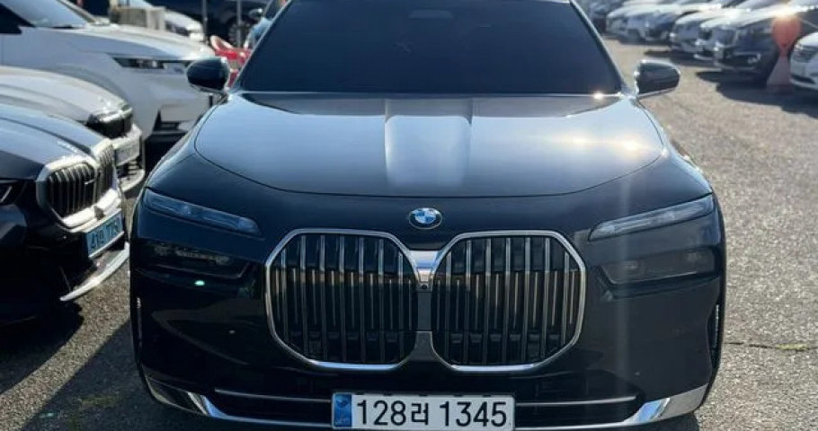 Bmw 7-Series 