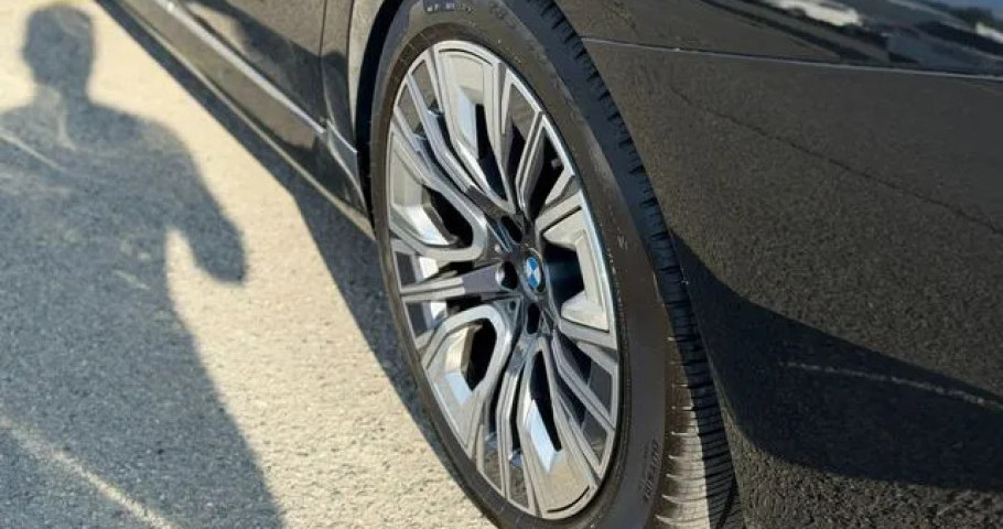 Bmw 7-Series 