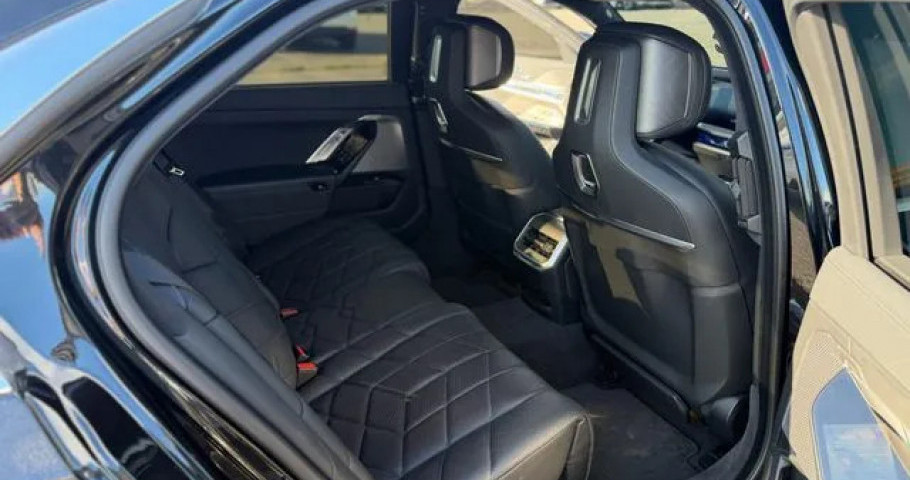 Bmw 7-Series 