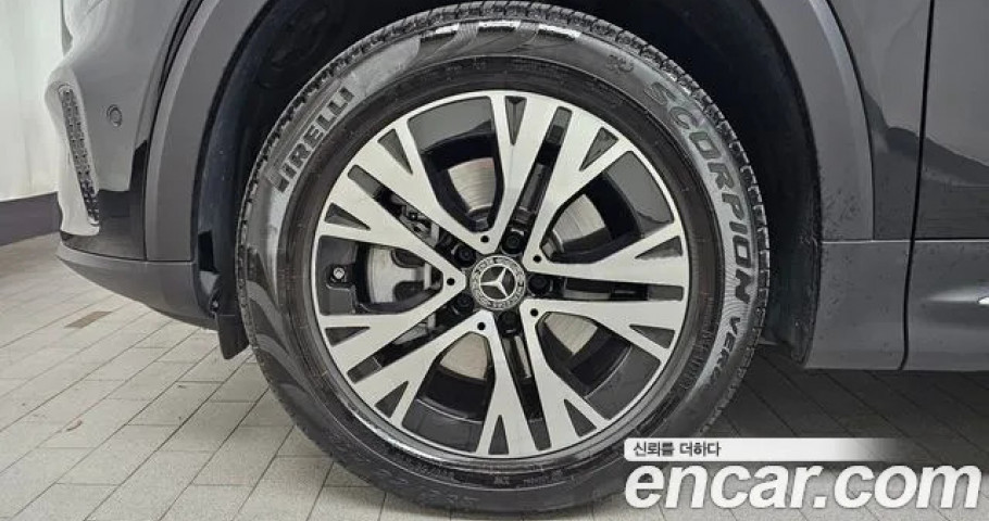 Mercedes-Benz Glb-Class 